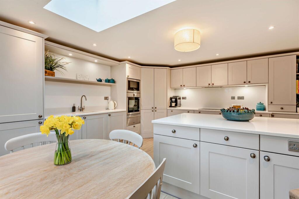 Bridge Street, Deeping St. James, Peterborough - View 3