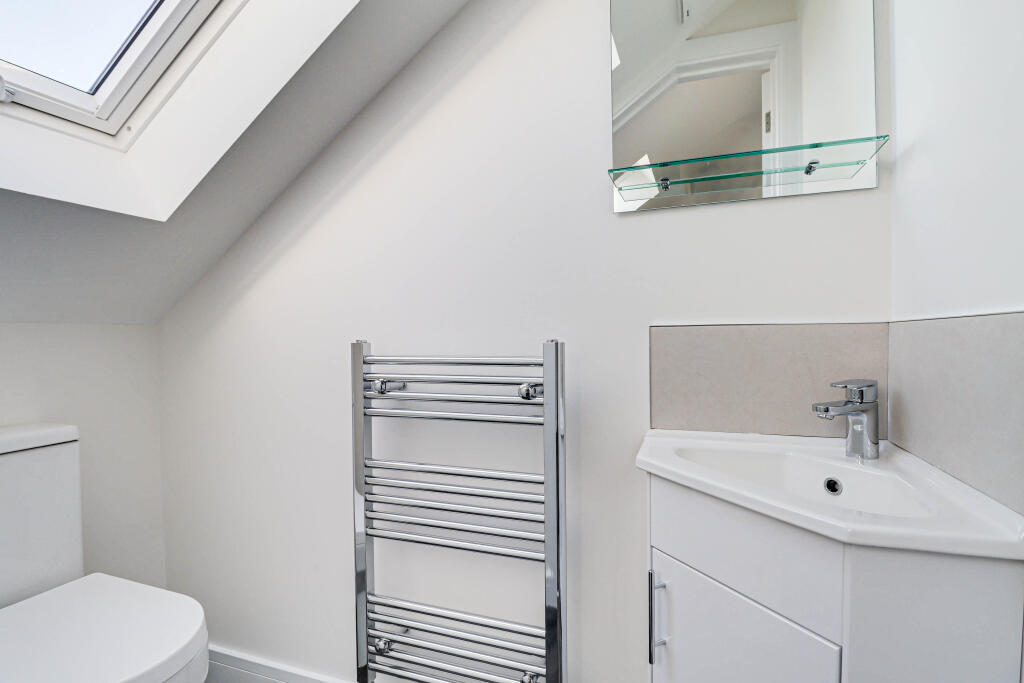Additional image 12 of Grove Road, Harpenden, AL5