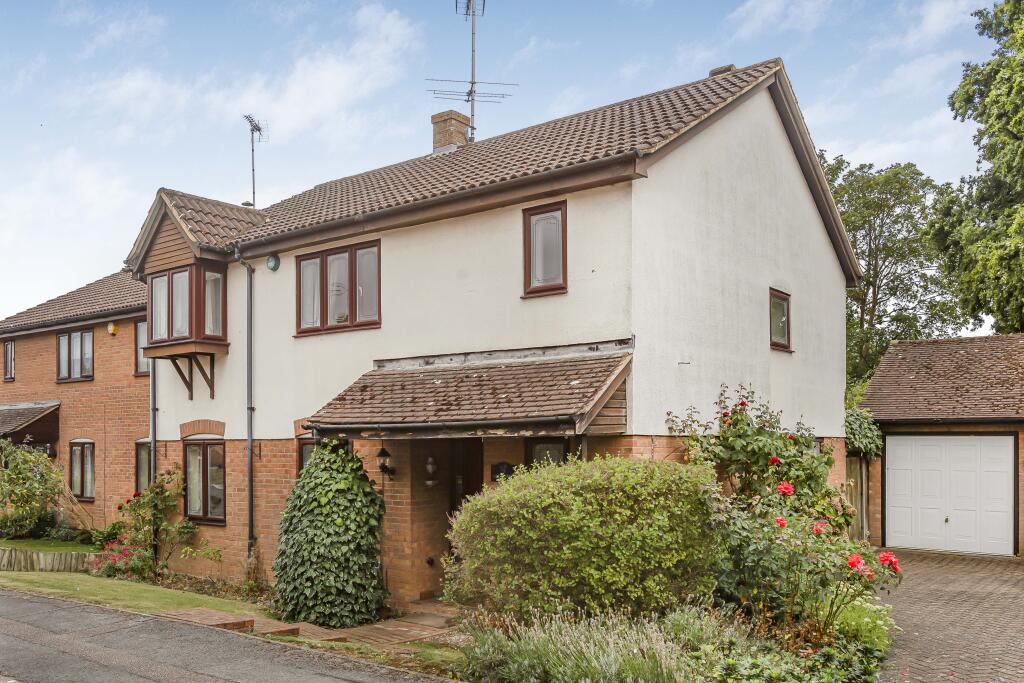 4-bed detached on Mount Pleasant Close, Hatfield, Hertfordshire, AL9, £625,000