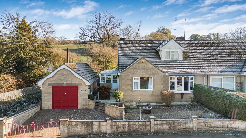 Main image of property: Cotswold Green, Stonehouse