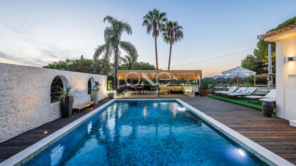 Main image of property: Algarve, Almancil