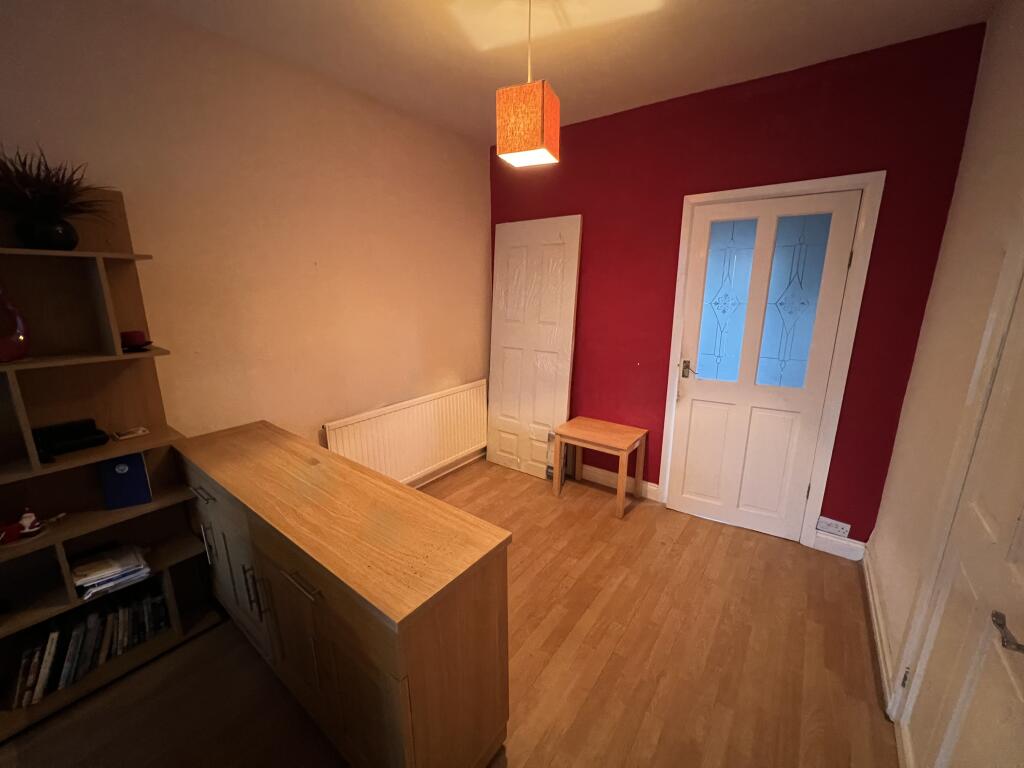 , Belvedere Avenue, Reddish photo 3