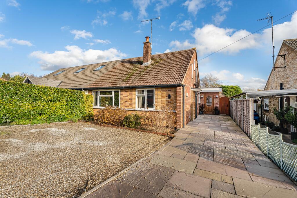 Main image of property: Ninesprings Way, Hitchin, SG4