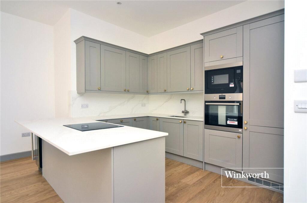 Apartment in Sutton - View 2