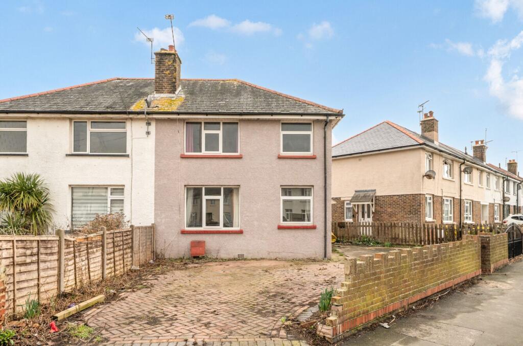 Main image of property: Collyer Avenue, Bognor Regis, PO21