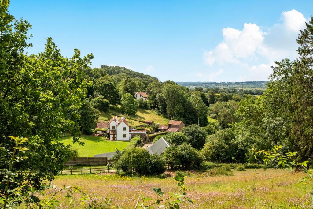 House in Cheddar, Somerset - View 2