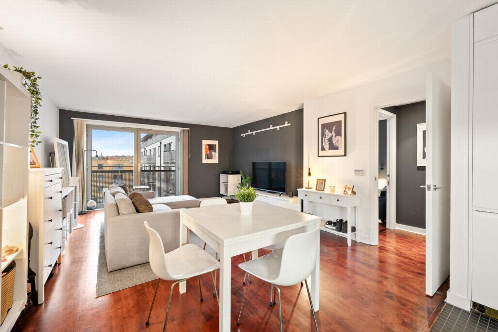 Apartment in London - View 4