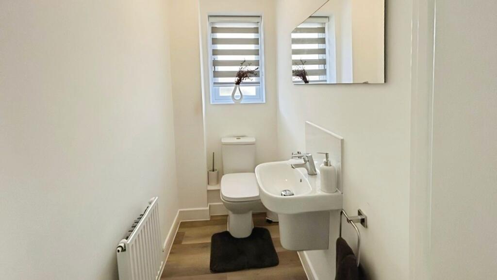 Bridle Way, Maidstone, Kent, ME16 9GU photo 4