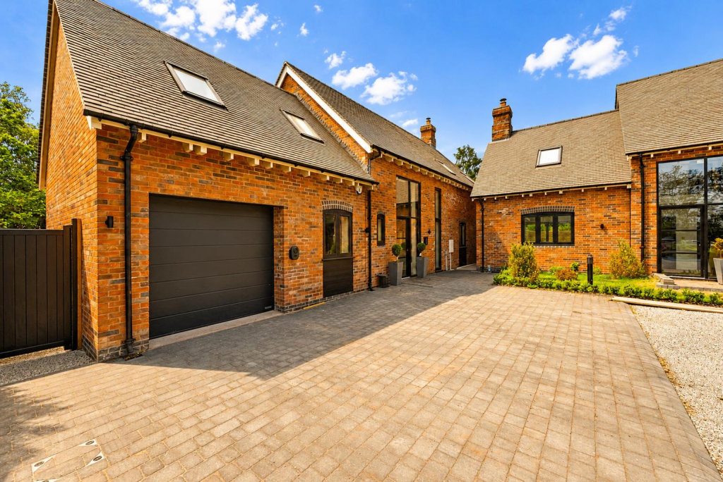 House in Walsall - More