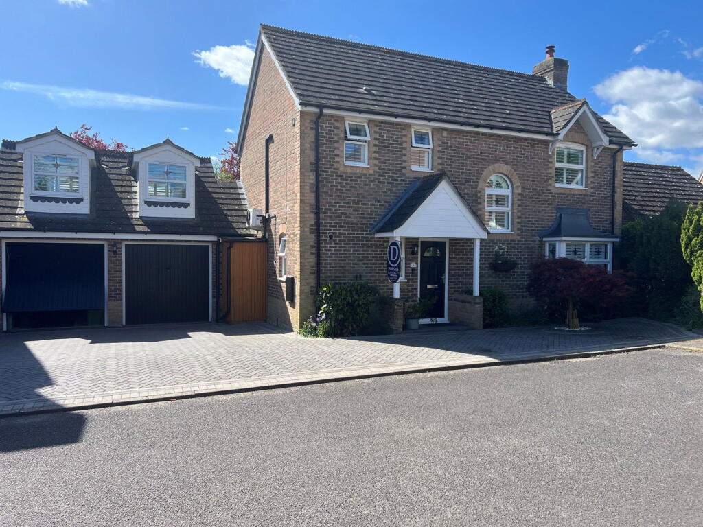 Main image of property: Charlock Close, Thatcham, RG18 4DD
