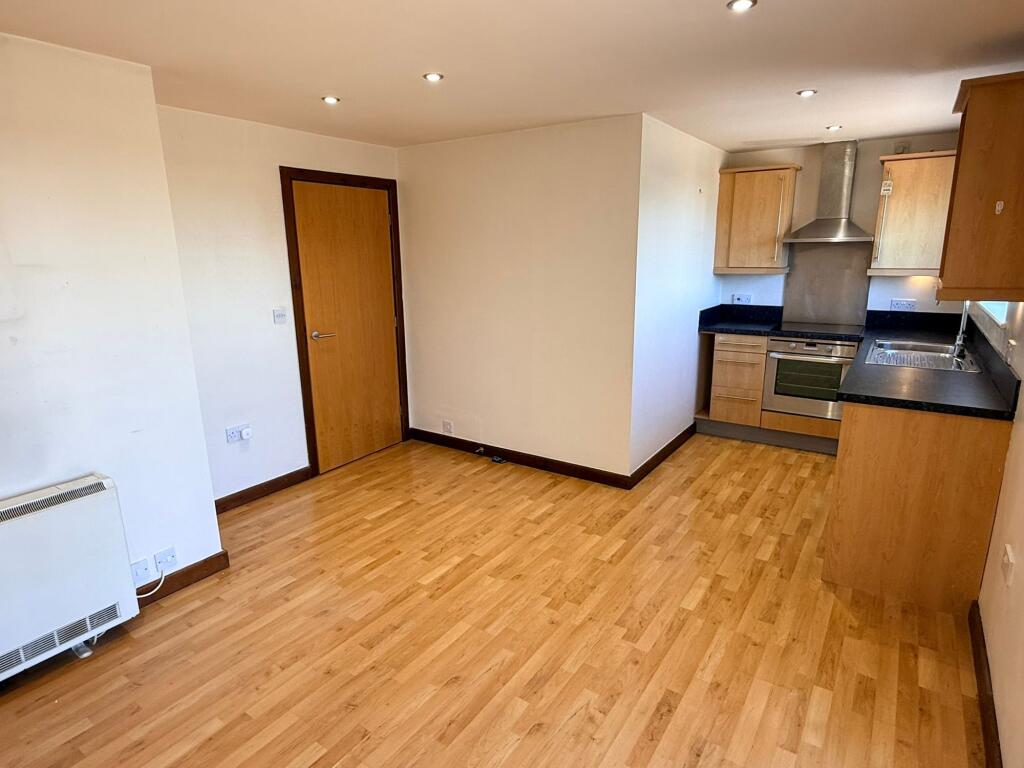 Apartment in Kirklees, West Yorkshire - More