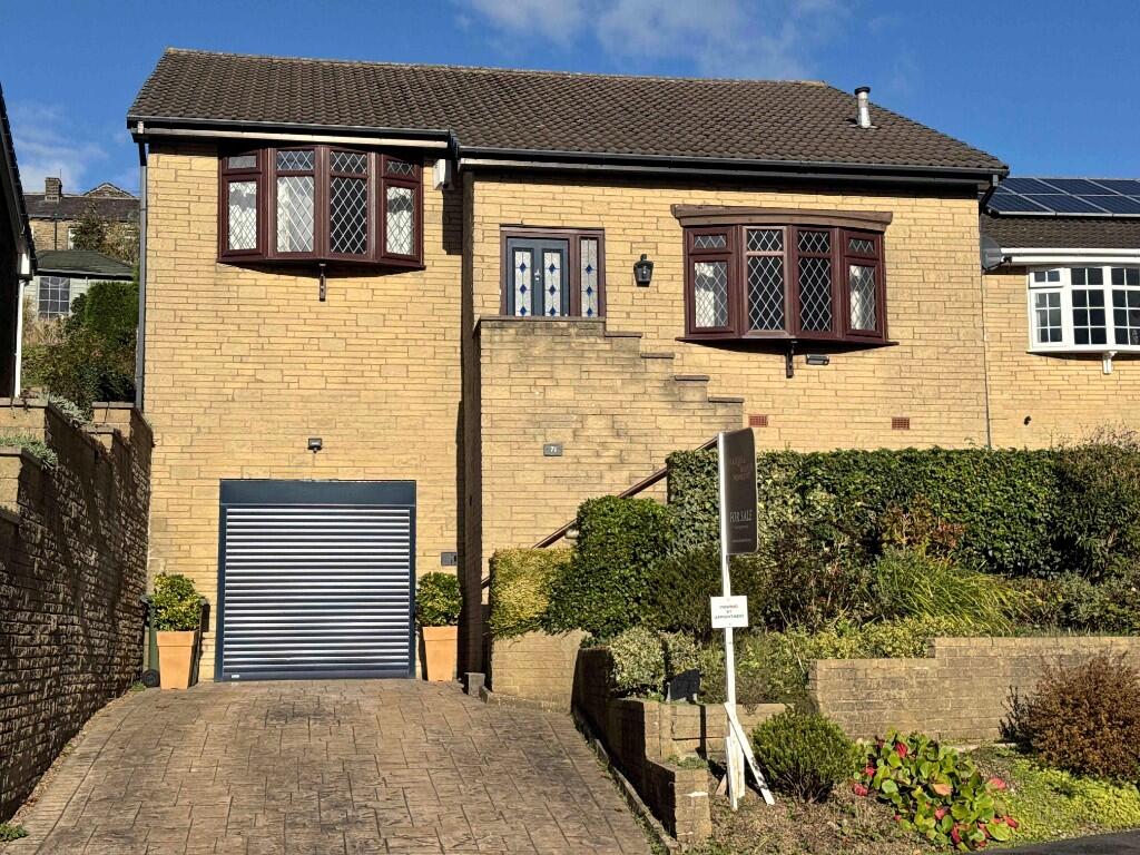 4-bed detached on 71 High Meadows, Greetland, HX4 8QF, £375,000