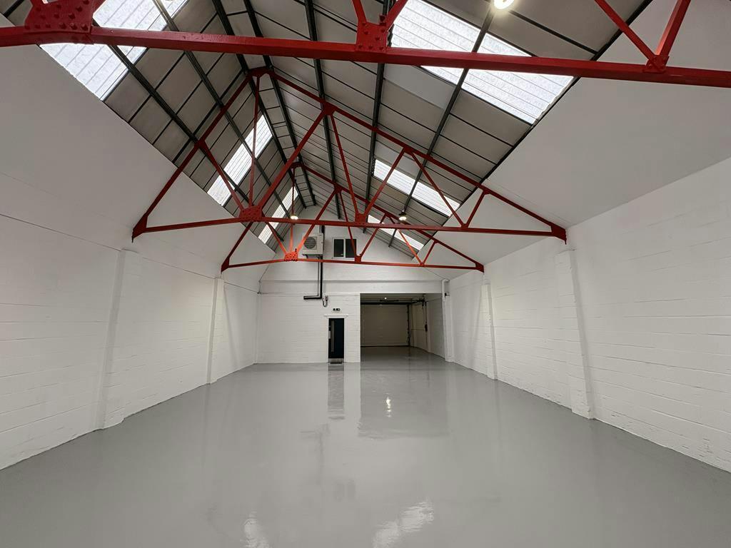 Unit 3 Acton Vale 7 Copy.jpg