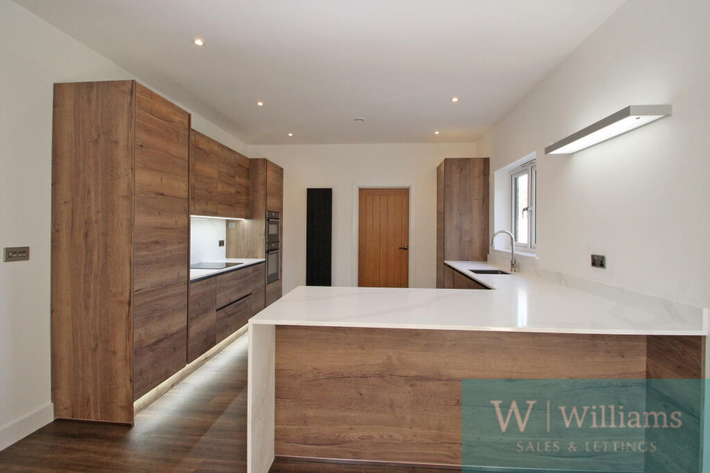 House in Ryde, Wootton Bridge - View 5