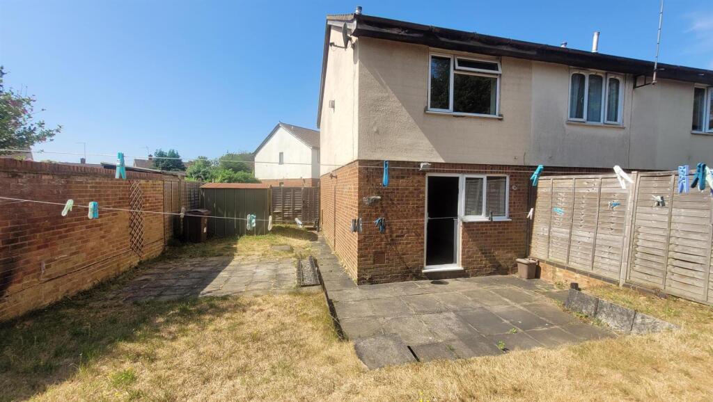 House in Northampton, Overstone Lodge - View 2