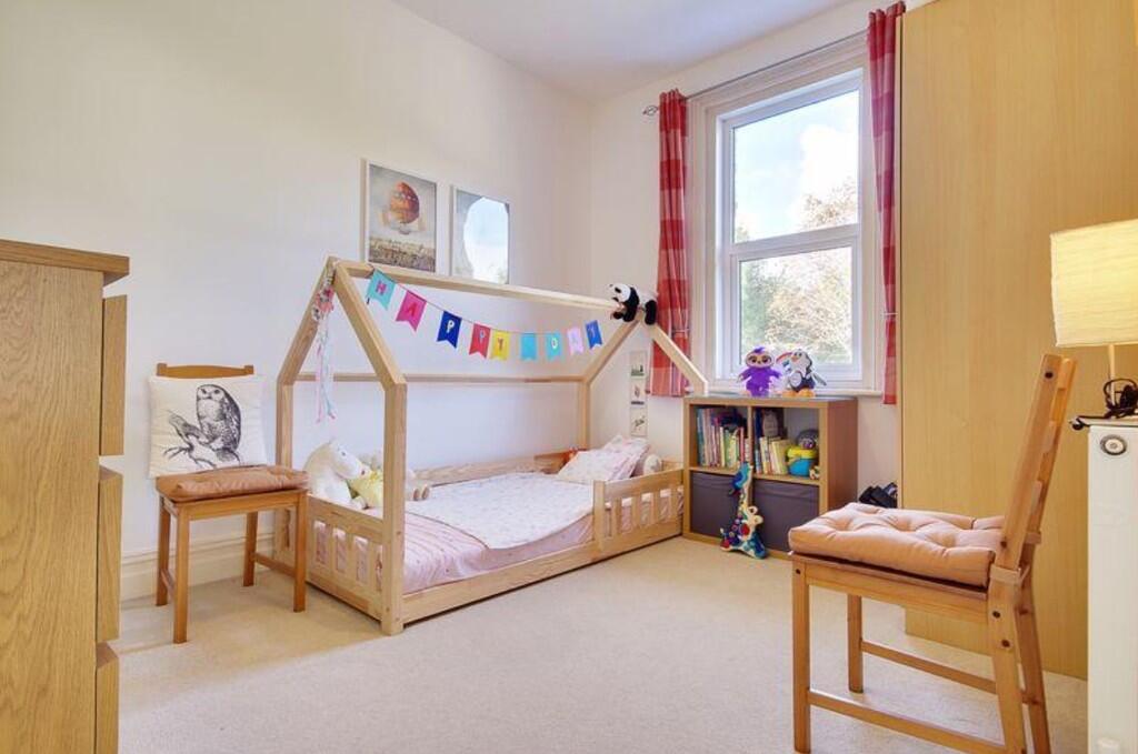 Chatsworth Road, Bournemouth - More