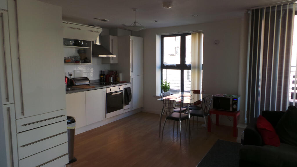Apartment in Liverpool - View 3