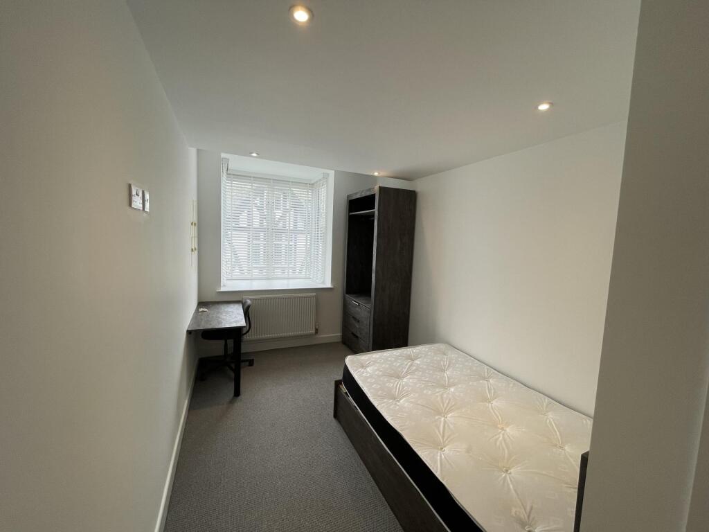 House in Leicester - View 2