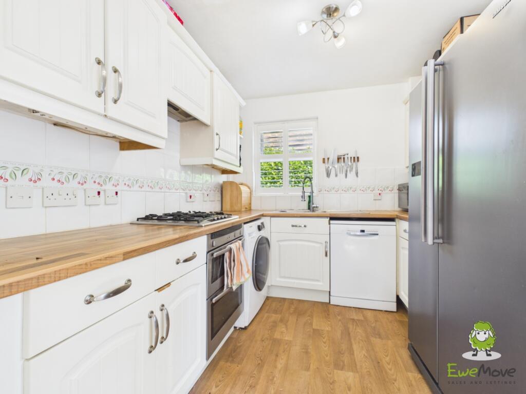 House in Basingstoke and Deane, Cufaude Village, Chineham - More