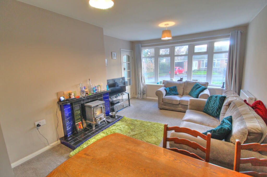 Belvedere Close, Kingswinford, DY6 photo 4