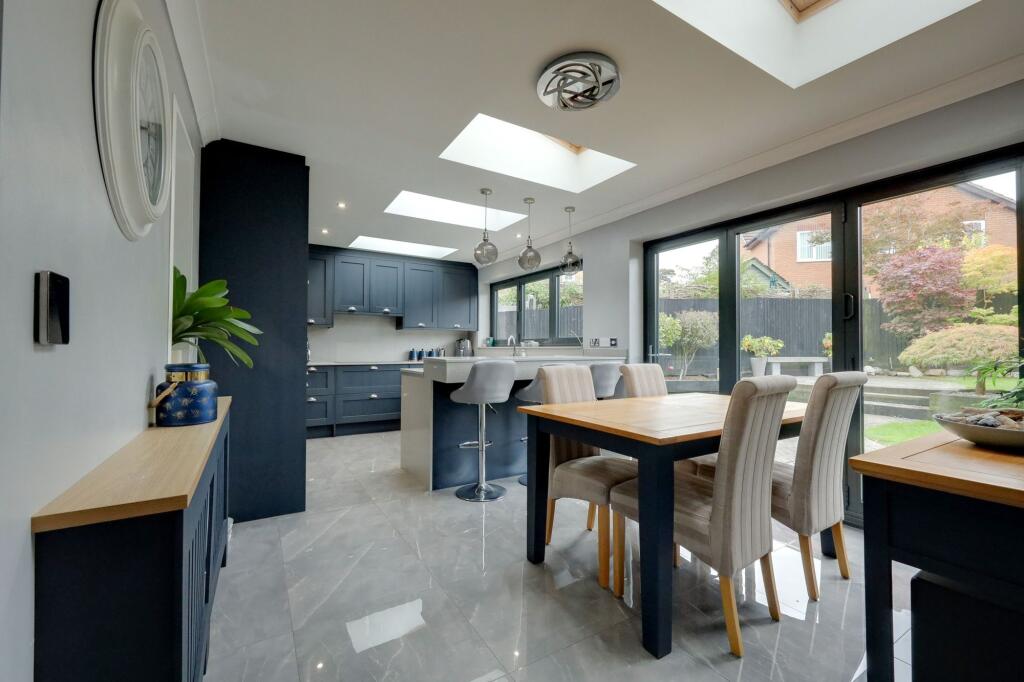 Hammonds Ridge, Burgess Hill, RH15 photo 3