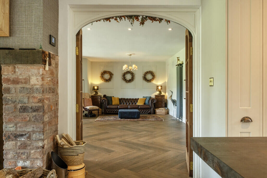 House in Dudley - View 4