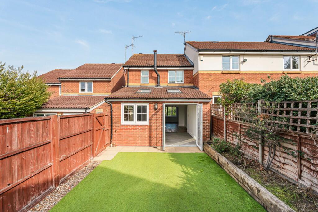 House in Stevenage - View 4