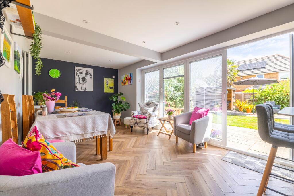 House in Glastonbury, Somerset - View 2