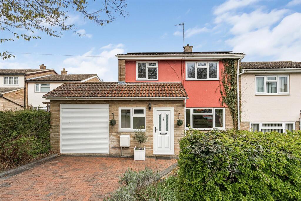 Main image of property: Peaslands Road, Saffron Walden