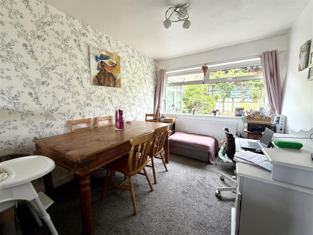 House in Bradford, Keighley - View 4