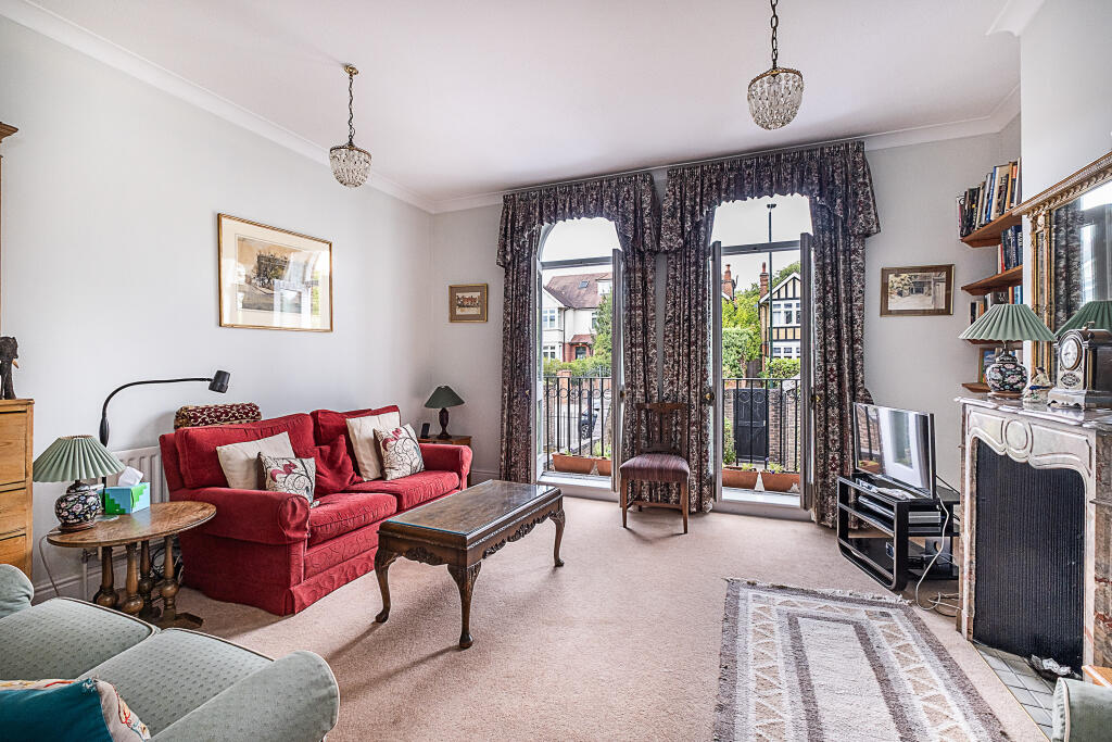 House in Twickenham - View 4