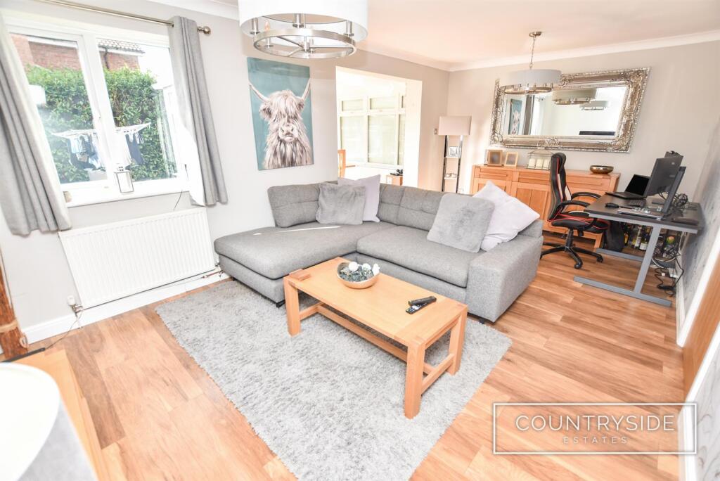 House in Southend-on-Sea - View 5
