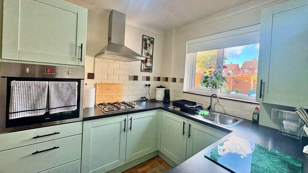 House in Lincoln, Lincolnshire - More