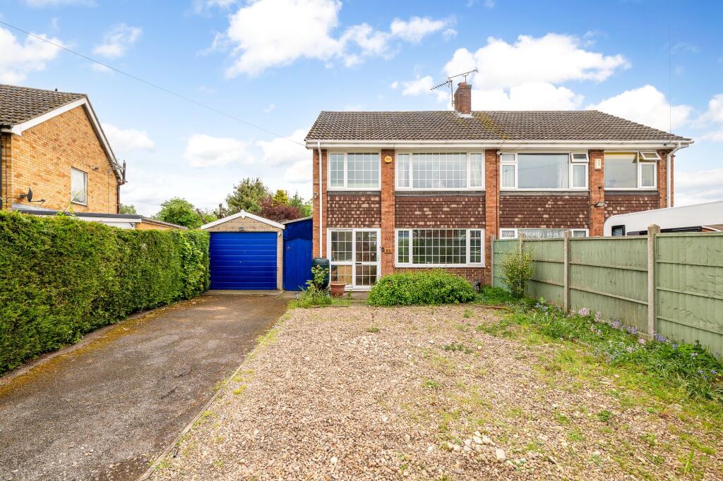 3-bed semi-detached on Matlock Drive, North Hykeham, LN6, £225,000