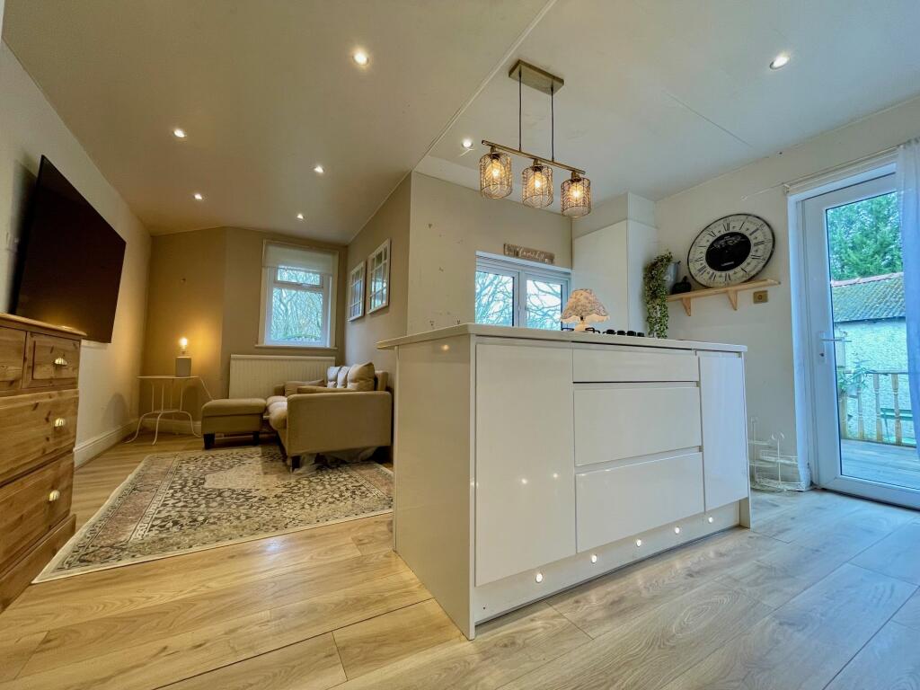 House in Bradford - View 4
