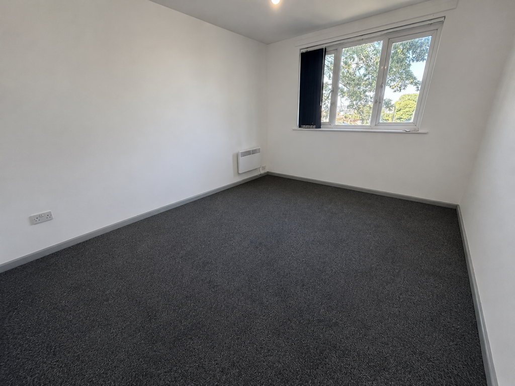 Apartment in Bradford - View 4