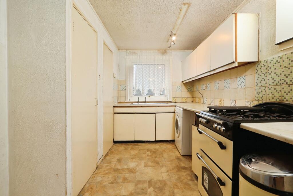 House in Cumbernauld, Abronhill - View 5