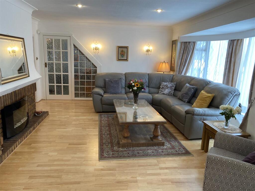 Daylesford Road, Cheadle, Stockport, SK8 photo 4
