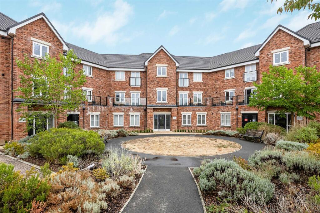 Apartment in Reading, Holybrook