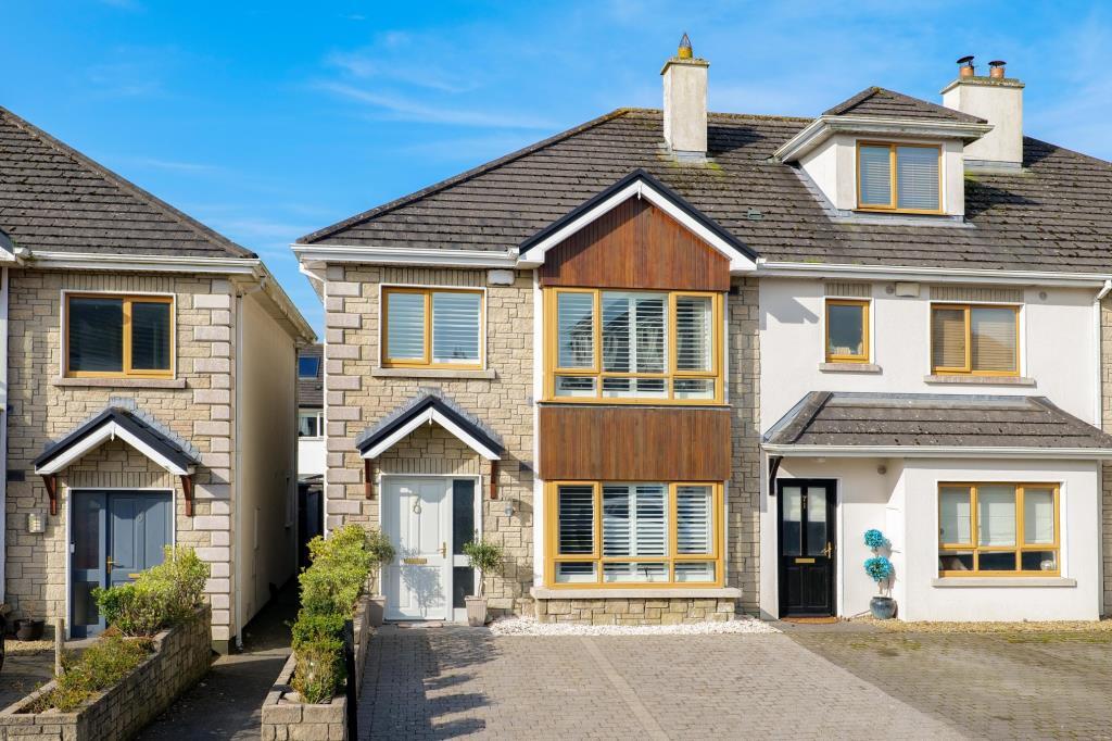 Main image of property: 70 Drisin, Ballymoneen Road, Knocknacarra, Galway, H91 FP5R