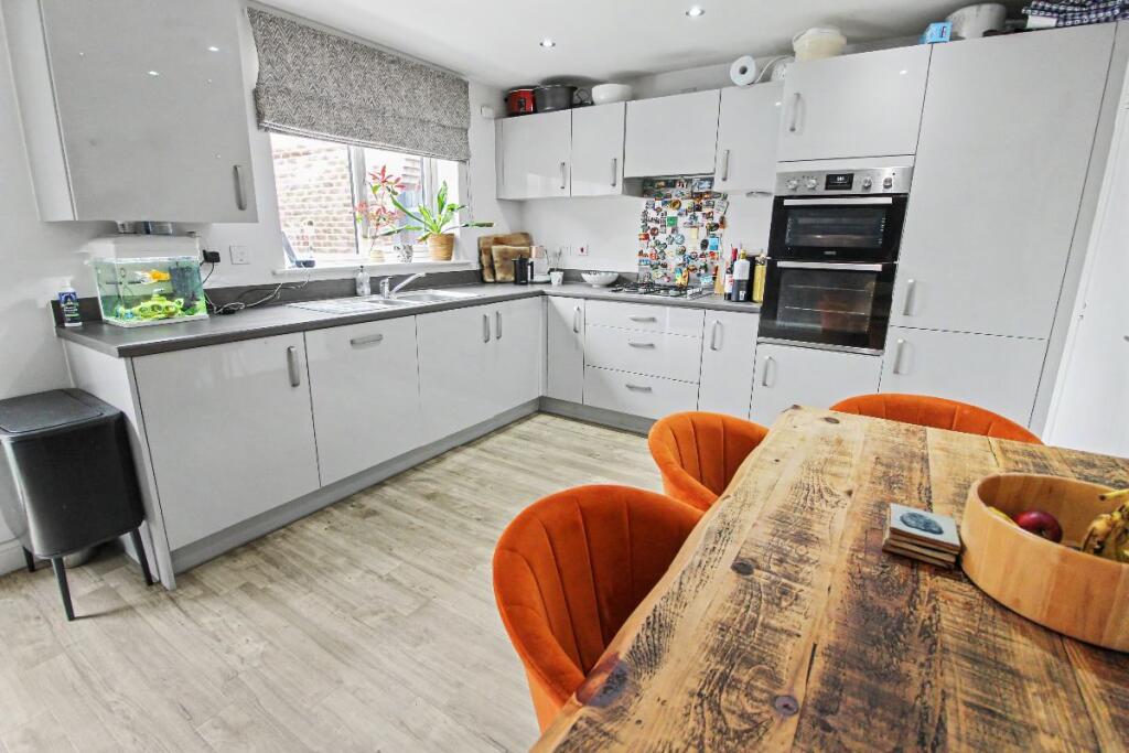 House in Warwick, Bishop's Tachbrook - View 4