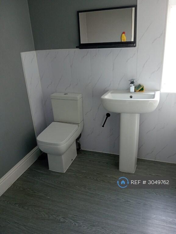 Oval Road, Birmingham, B24 photo 5