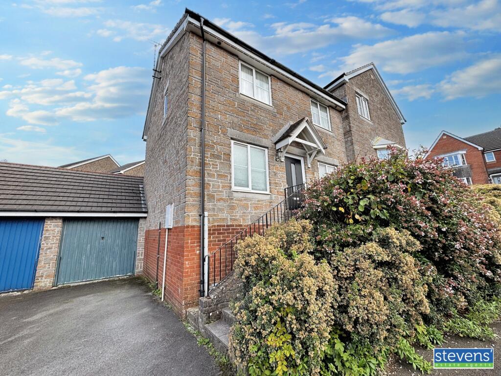 3-bed semi-detached on Lower Crooked Meadow, Okehampton, Devon, EX20, £270,000