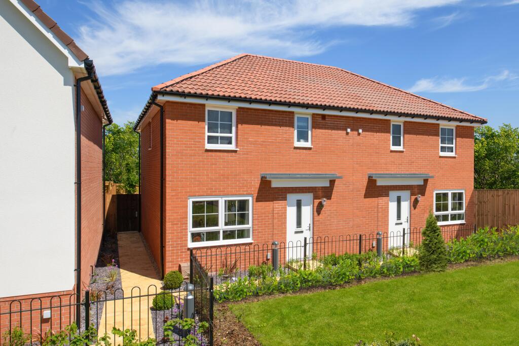 Main image of property: Low Road, 
Dovercourt, 
Essex, 
CO12 3TX