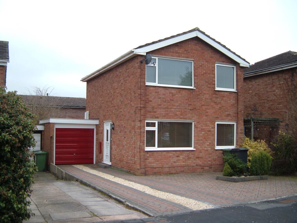 Main image of property: Oak Tree Close, Kingsbury, B78