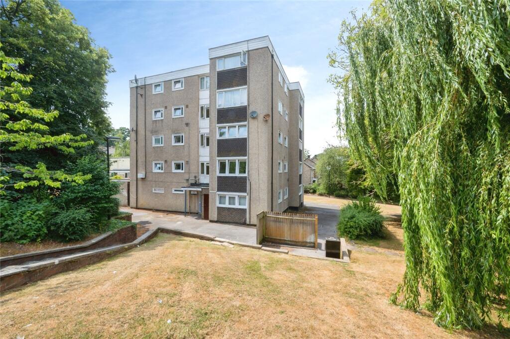 Main image of property: Barnes Close, Southampton, Hampshire, SO18