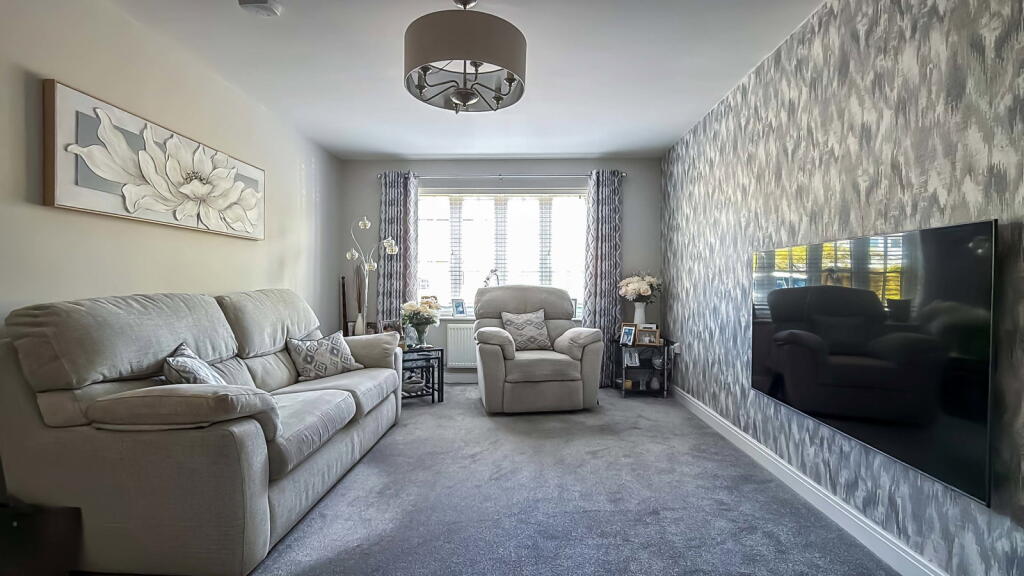 House in Preston - More