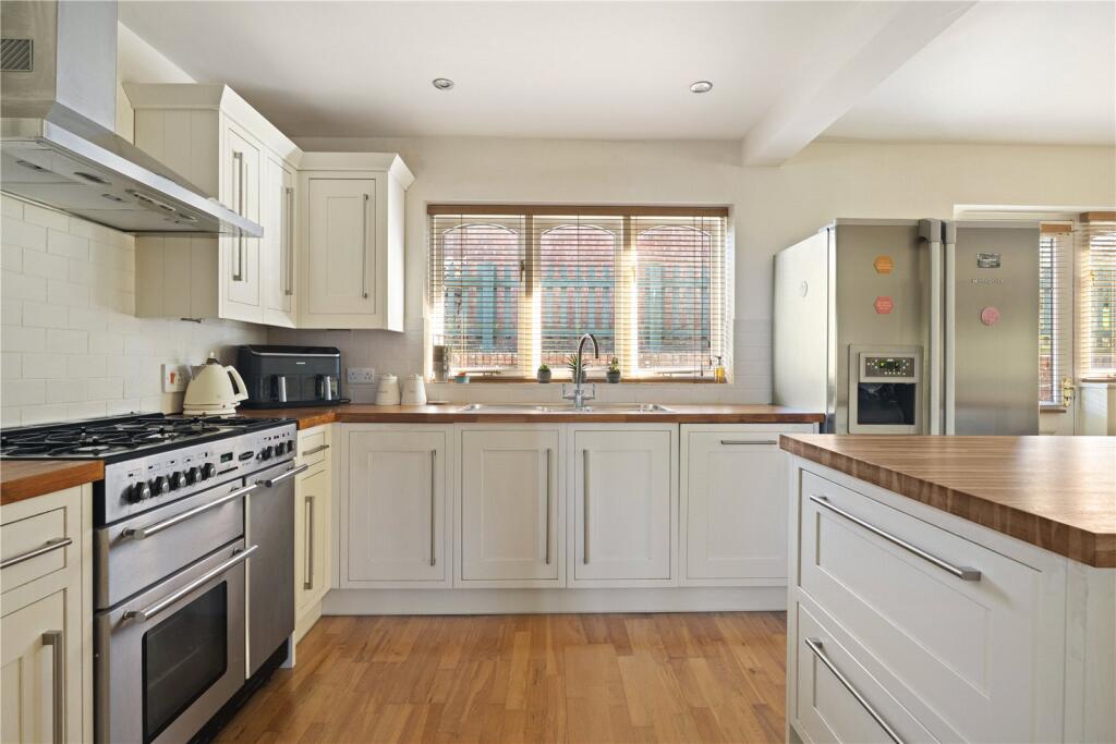 Additional image 19 of Leigh Close, Westbury