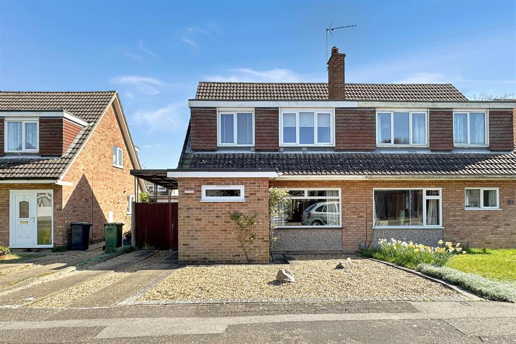 3-bed semi-detached on Kelsey Crescent, Cherry Hinton, Cambridge, £489,995