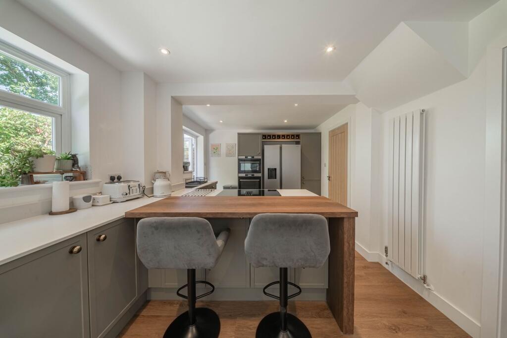 House in Haywards Heath - View 5